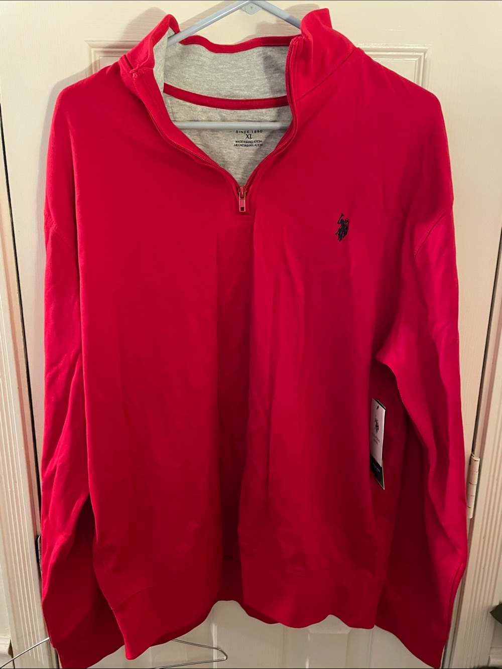 Men’s Bright Red 1/4 Zip Sweatshirt NWT XL
